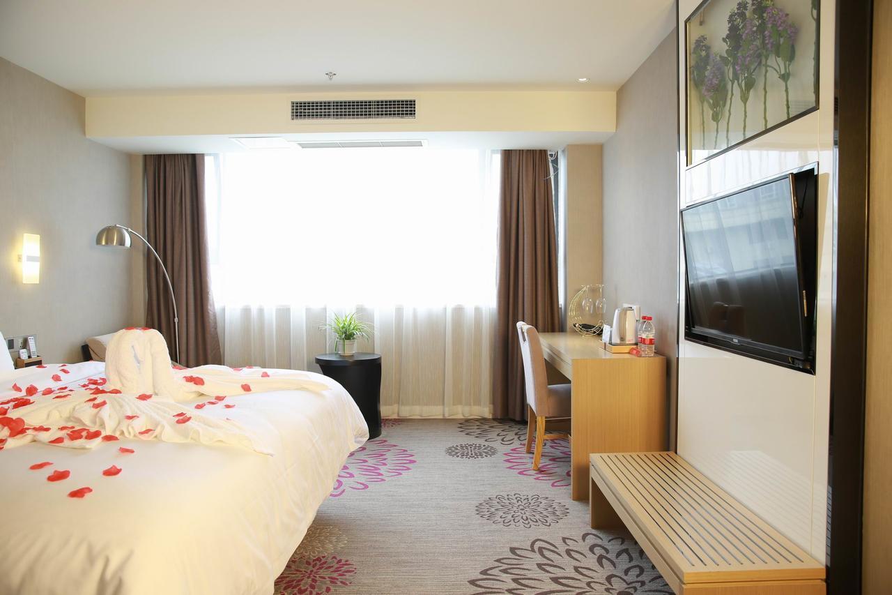 Lavande Hotel Chengdu North Kehua Road Bagian luar foto